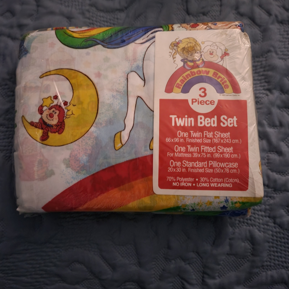 NIP 1983 Rainbow Bright Twin Bed Sheet Set - Multicolor - Picture 2 of 10